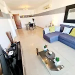 Apartman Stunning C106 With Balcony Looking Over Pool Péjia