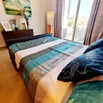 Stunning C106 With Balcony Looking Over Pool Apartman