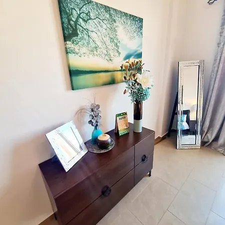 דירה Stunning C106 With Balcony Looking Over Pool פאהיה