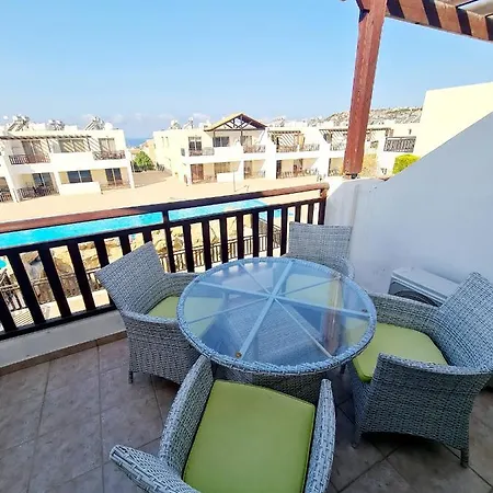 Stunning C106 With Balcony Looking Over Pool *