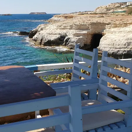 Stunning C106 With Balcony Looking Over Pool Apartament