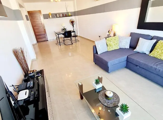 Apartmán Stunning C106 With Balcony Looking Over Pool Pegeia