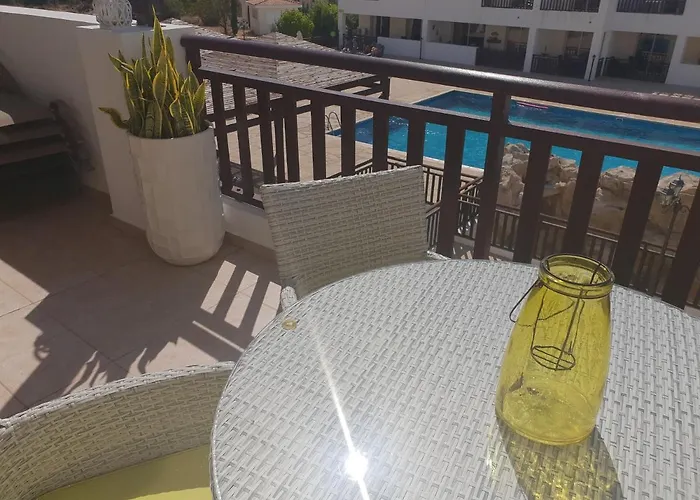 Stunning C106 With Balcony Looking Over Pool Apartmán Pegeia