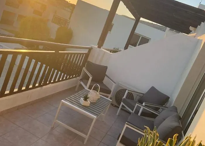 Stunning C106 With Balcony Looking Over Pool *