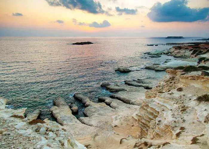 Stunning C106 With Balcony Looking Over Pool Apartmán